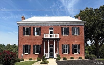 /international/us/5589-walnut-street-augusta-mo-110110229680/