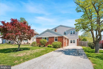 /international/us/2211-dickens-lane-broomall-pa-110107819096/