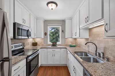 /international/us/3275-80th-street-e-inver-grove-heights-mn-110108935371/