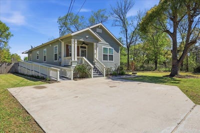 /international/us/1110-5th-street-orange-tx-110106563355/