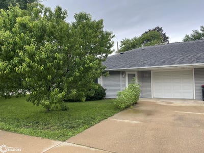 /international/us/301-e-butternut-lane-mount-pleasant-ia-110108849291/