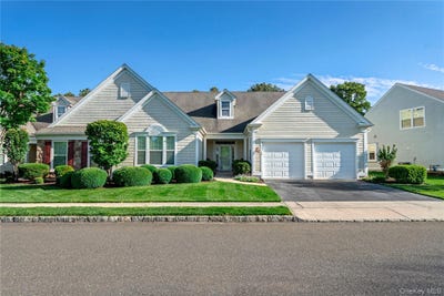 /international/us/39-kimberly-drive-westhampton-ny-110105109830/