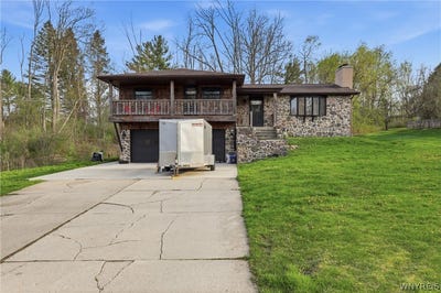 /international/us/371-elma-meadow-lane-elma-ny-110107719702/