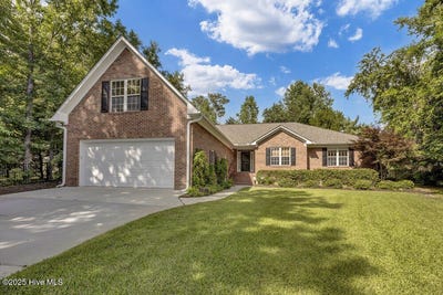 /international/us/904-woodridge-court-se-leland-nc-110100806561/