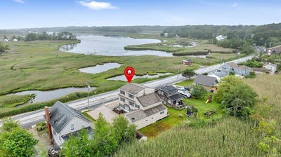/international/us/518-high-street-hampton-nh-110107572700/