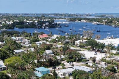 /international/us/4225-se-westfield-st-stuart-fl-110108609454/