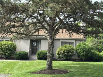 /international/us/481-buck-island-road-west-yarmouth-ma-110100499477/