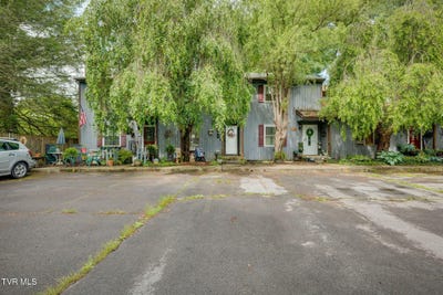 /international/us/716-carolina-avenue-bristol-tn-110108359794/