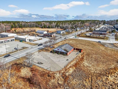 /international/us/594-stillwater-avenue-old-town-me-110107401831/