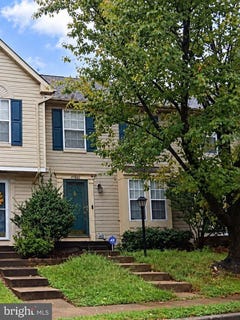 /international/us/17022-point-pleasant-lane-dumfries-va-110120001032/