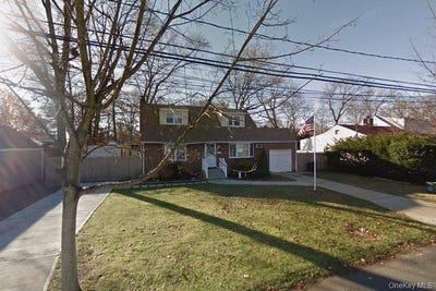 /international/us/273-s-16th-st-lindenhurst-ny-110105426141/