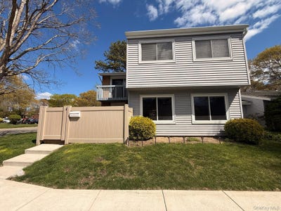 /international/us/212-springmeadow-drive-holbrook-ny-110109006742/