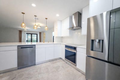 /international/us/576-westree-lane-plantation-fl-110106677939/
