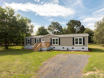/international/us/310-michelle-street-eutawville-sc-110108681782/
