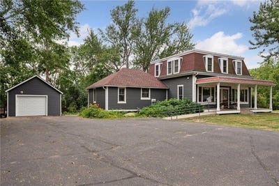 /international/us/114-e-6th-street-new-richmond-wi-110101534727/
