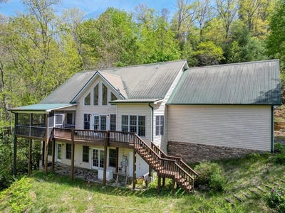/international/us/7957-mountain-top-trail-hiawassee-ga-110107051947/