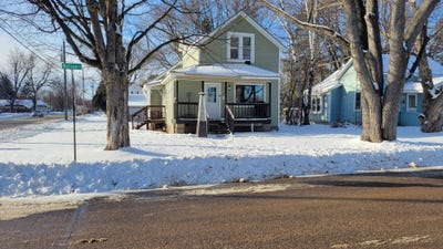/international/us/206-10th-ave-antigo-wi-110104238462/