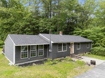 /international/us/175-sak-road-vernon-vt-110105972739/