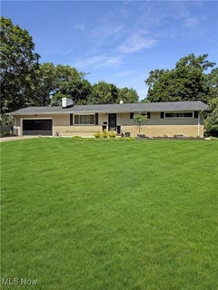 /international/us/3124-harriett-road-silver-lake-oh-110100849550/
