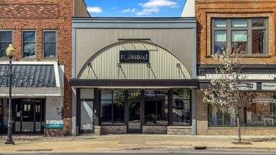 /international/us/115-n-mitchell-street-cadillac-mi-110108235671/