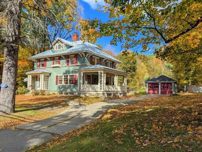 /international/us/110-main-street-farmington-me-110120589431/