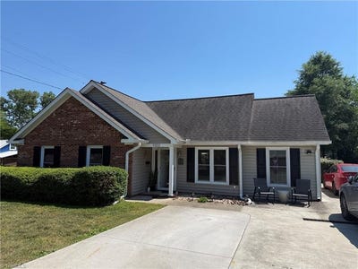 /international/us/1002-lawson-street-eden-nc-110107651414/