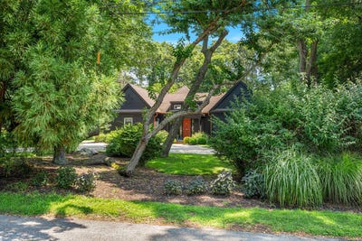 /international/us/37-coves-end-lane-sag-harbor-ny-110096175373/