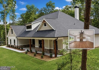 /international/us/214-signing-tree-trail-clarkesville-ga-110120559543/