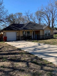 /international/us/301-indian-oaks-trail-west-tawakoni-tx-110097229377/
