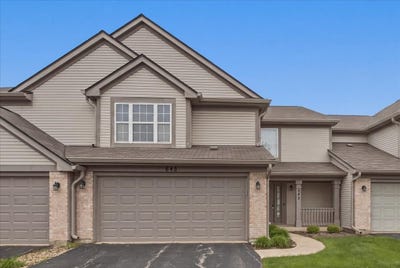 /international/us/645-lancaster-circle-elgin-il-110107880466/