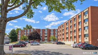 /international/us/1700-broadbridge-avenue-stratford-ct-110120513353/