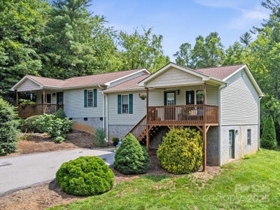 /international/us/12-buckshot-ridge-drive-asheville-nc-110100872010/