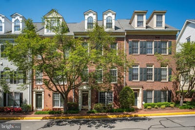 /international/us/8894-ashgrove-house-lane-vienna-va-110107544788/