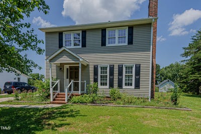/international/us/502-lemontree-court-graham-nc-110100805150/