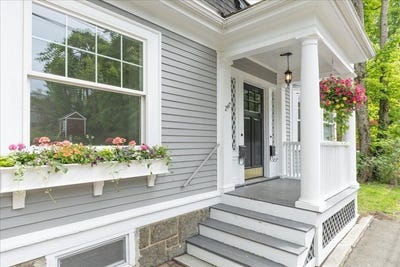 /international/us/247-hale-st-2-beverly-ma-110108253739/