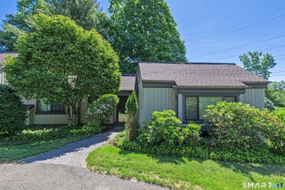 /international/us/912-heritage-village-southbury-ct-110108742757/
