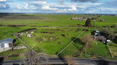 /international/us/2115-e-taylor-st-bethel-island-ca-110109165169/