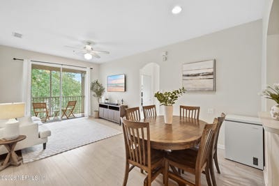 /international/us/10550-baymeadows-road-jacksonville-fl-110110364948/
