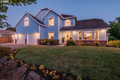 /international/us/2750-n-holiday-ln-newberg-or-110101271743/?lang=en