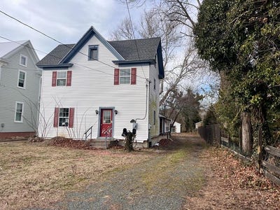/international/us/41-king-st-onancock-va-110108200093/