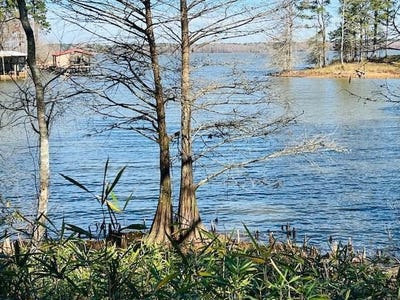 /international/us/148-whispering-pines-rd-milam-tx-110105936275/