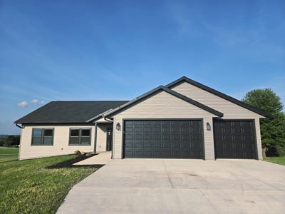 /international/us/17-95-lake-carroll-lake-carroll-il-110099640337/