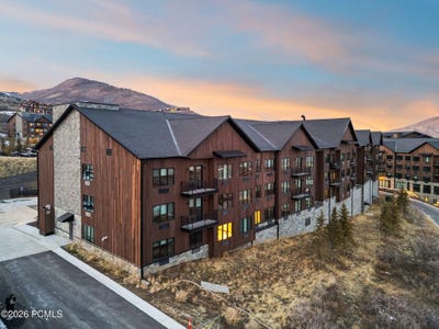 /international/us/2303-w-deer-hollow-road-park-city-ut-110108479042/