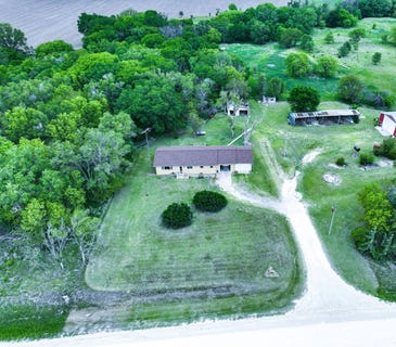 /international/us/1232-county-362-dr-portis-ks-110108588836/
