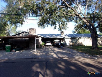 /international/us/1802-lawndale-avenue-victoria-tx-110094685889/