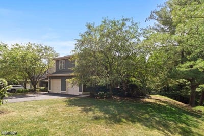 /international/us/22-mission-hills-road-clinton-twp-nj-110101180761/
