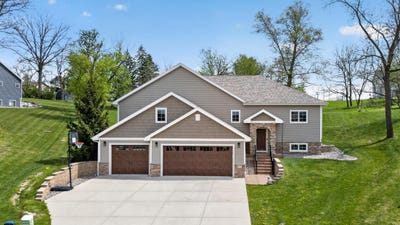 /international/us/111-savannah-circle-barneveld-wi-110107852316/