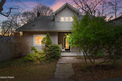 /international/us/407-wangum-avenue-hawley-pa-110103726092/