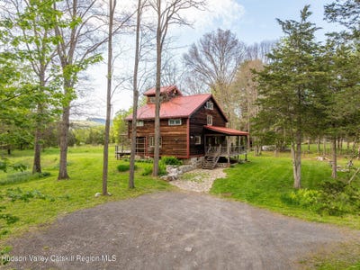 /international/us/348-libertyville-road-new-paltz-ny-110108122641/