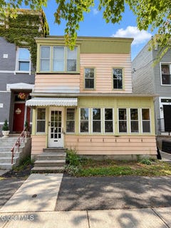 /international/us/99-hunter-avenue-albany-ny-110110337608/